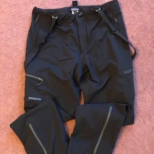 Patagonia ski pants. Excellent used condition.